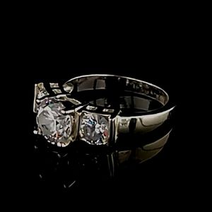 Ladies Classic 3 Stone CZ Ring